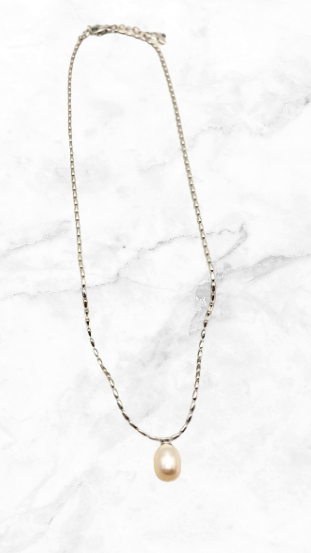 Collar Oval Perla Acero