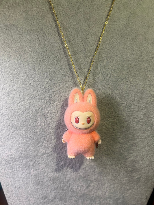Collar Labubu ángel melón